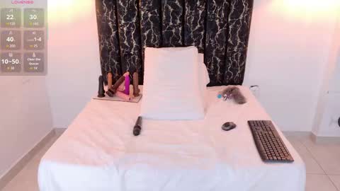 evvaa_moon online show from June 2026 02:33:01 PM