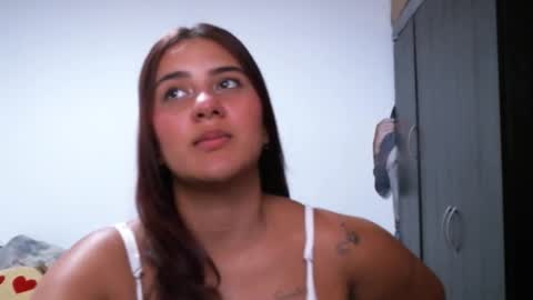 Snapshot of evy_conor chatting on October 2025 04:39:02 PM Evy conor online show from October 2025 04:39:02 PM