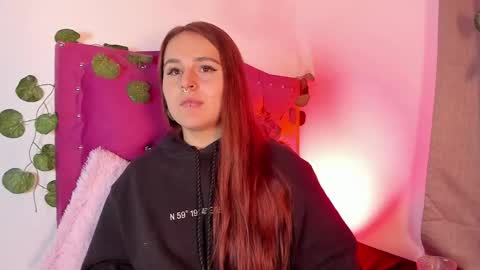 Snapshot of evy_orange1 chatting on January 2025 06:09:02 AM EVY online show from January 2025 06:09:02 AM