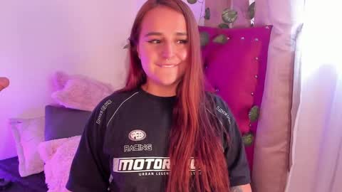 Snapshot of evy_orange1 chatting on January 2025 08:58:01 PM EVY online show from January 2025 08:58:01 PM