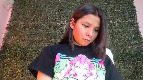 Im Evy online show from March 2026 04:36:01 PM