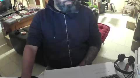 Gio online show from November 2025 10:37:02 PM