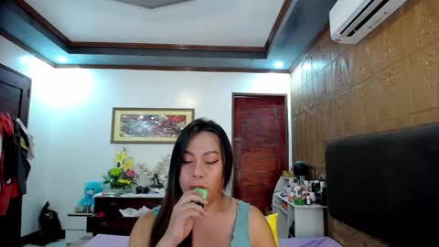 Snapshot of exotic_angel69 chatting on March 2025 07:45:01 AM voloptous mommy angel online show from March 2025 07:45:01 AM