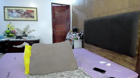 Snapshot of exotic_angel69 chatting on March 2025 06:53:02 AM voloptous mommy angel online show from March 2025 06:53:02 AM