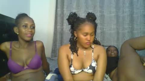 Snapshot of exotic_cutiee chatting on April 2026 01:42:02 AM exotic_cutiee online show from April 2026 01:42:02 AM