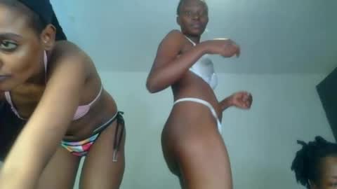 Snapshot of exotic_cutiee chatting on July 2026 02:15:01 PM exotic_cutiee online show from July 2026 02:15:01 PM