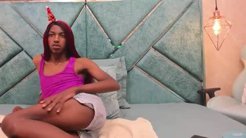 Snapshot of exotic_trans chatting on November 2025 11:35:01 AM Adriana online show from November 2025 11:35:01 AM