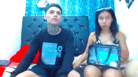 Snapshot of exotichot_couple chatting on January 2025 01:41:01 AM exotichot_couple online show from January 2025 01:41:01 AM