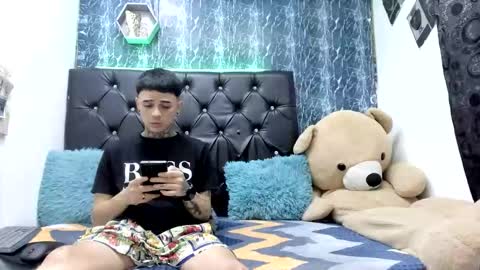 exotichot_couple online show from January 2026 09:28:02 PM