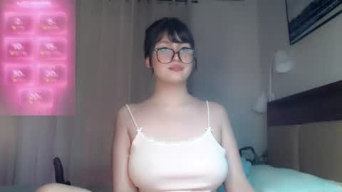 Snapshot of expensive_candyx chatting on July 2026 03:40:01 PM Candy online show from July 2026 03:40:01 PM