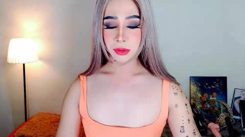 Snapshot of expensive_elise chatting on February 2026 02:48:02 PM expensive_elise online show from February 2026 02:48:02 PM