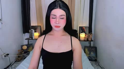 expensive_elise online show from June 2026 10:59:02 AM