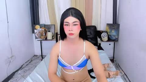 expensive_elise online show from June 2026 10:37:02 AM