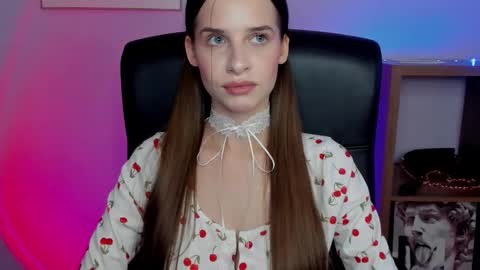 Snapshot of extasy_maya chatting on November 2025 07:53:01 AM Maya online show from November 2025 07:53:01 AM