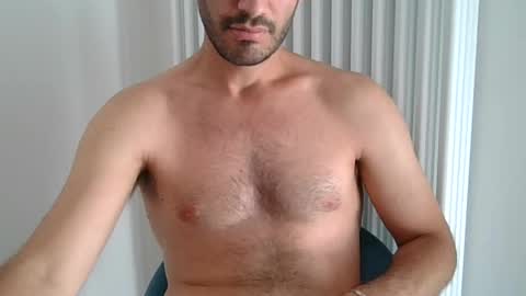 Snapshot of extr0 chatting on June 2026 02:08:02 PM Extro online show from June 2026 02:08:02 PM
