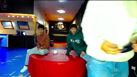 Snapshot of extrangers chatting on October 2025 01:06:02 PM extrangers online show from October 2025 01:06:02 PM