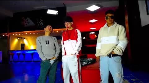 Snapshot of extrangers chatting on October 2025 01:26:02 PM extrangers online show from October 2025 01:26:02 PM