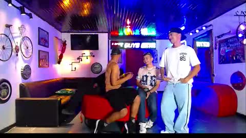 extrangers online show from January 2026 01:15:01 PM