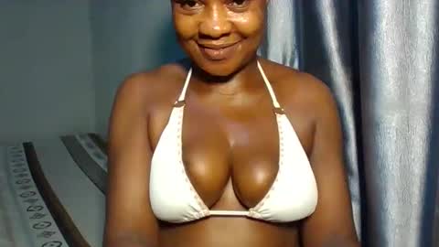 Snapshot of extremelywetgirl_ chatting on April 2026 08:24:02 PM extremelywetgirl_ online show from April 2026 08:24:02 PM