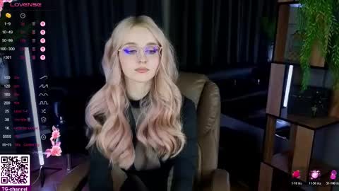 exxxcore_ online show from November 2025 06:53:01 PM