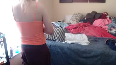 Snapshot of eyeswall0w chatting on September 2025 01:01:01 PM eyeswall0w online show from September 2025 01:01:01 PM