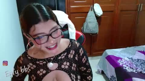 Nadia online show from February 2026 10:02:02 PM