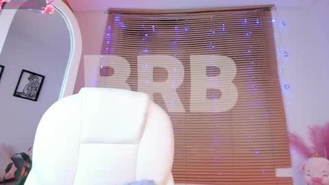 Snapshot of eyleen_lee_ chatting on February 2025 01:57:01 AM Eyleen online show from February 2025 01:57:01 AM