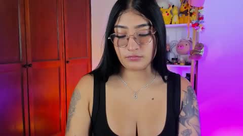 Emily online show from January 2026 09:05:02 PM