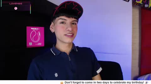 Juan online show from October 2025 04:54:01 AM