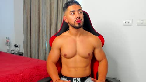 Ezzio Scolaro online show from January 2026 11:58:02 AM