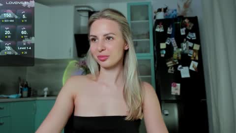 Snapshot of f1oraa chatting on December 2024 04:27:02 PM if you dont have fansly account yet use this link to registration online show from December 2024 04:27:02 PM