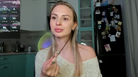 Snapshot of f1oraa chatting on December 2024 06:59:01 PM if you dont have fansly account yet use this link to registration online show from December 2024 06:59:01 PM