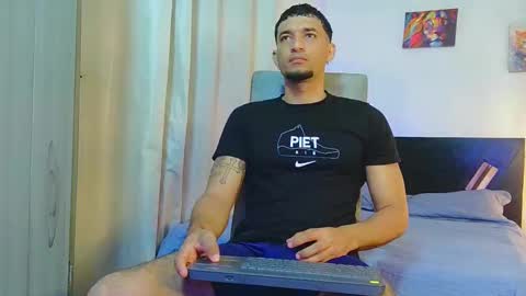 Snapshot of fabi_calde chatting on November 2025 11:43:02 AM fabi online show from November 2025 11:43:02 AM