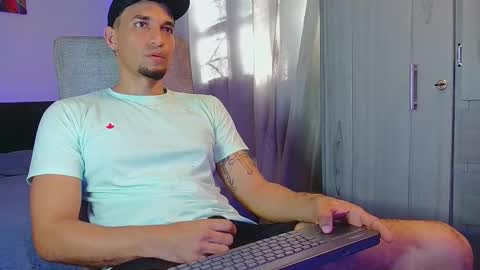 Snapshot of fabi_calde chatting on November 2025 08:18:01 PM fabi online show from November 2025 08:18:01 PM