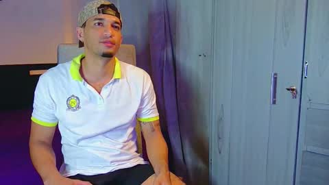 Snapshot of fabi_calde chatting on December 2025 01:00:02 AM fabi online show from December 2025 01:00:02 AM