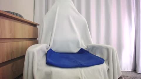 Snapshot of faceless___ chatting on December 2024 02:06:02 PM Bree online show from December 2024 02:06:02 PM