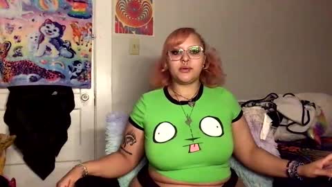 FaeBae online show from October 2025 05:13:01 AM