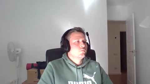 Snapshot of faer_087 chatting on October 2025 01:23:02 PM faer_087 online show from October 2025 01:23:02 PM