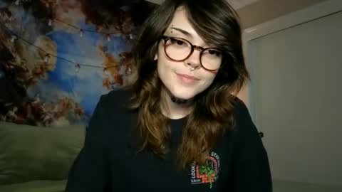 Snapshot of faerienugs chatting on December 2024 03:40:02 AM Faerie 3 online show from December 2024 03:40:02 AM