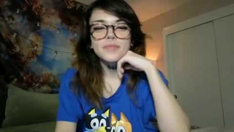 Snapshot of faerienugs chatting on February 2025 01:37:01 AM Faerie 3 online show from February 2025 01:37:01 AM