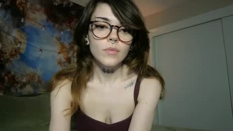 Snapshot of faerienugs chatting on February 2025 12:42:01 AM Faerie 3 online show from February 2025 12:42:01 AM