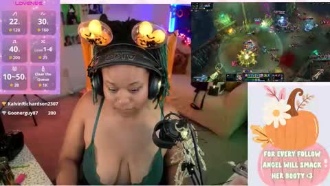 aisha online show from November 2025 02:46:02 AM