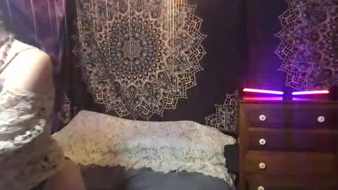 Fae online show from January 2025 07:54:01 AM