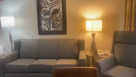 Fae online show from October 2025 07:03:02 PM