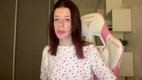 Snapshot of fairy_bloomix chatting on February 2026 06:28:02 PM Bloom online show from February 2026 06:28:02 PM