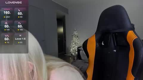 fairy_casey online show from December 2025 07:32:01 PM