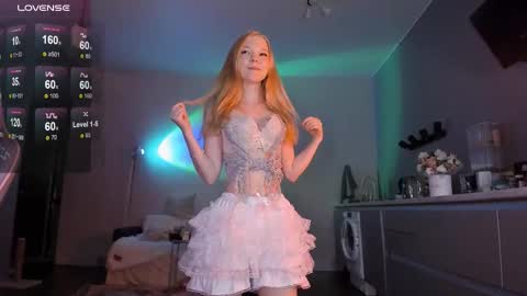 fairy_casey online show from February 2026 07:43:01 PM