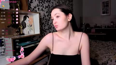 Snapshot of fairy_m00n_ chatting on February 2026 07:09:01 PM Fairy m00n online show from February 2026 07:09:01 PM