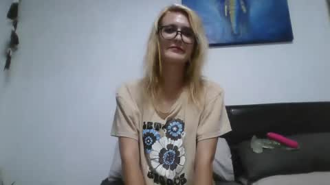 fairyalice69 online show from February 2025 07:27:01 PM