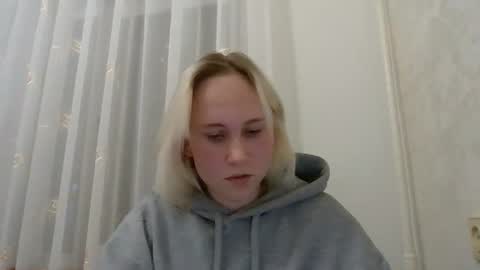 fairyfeller_ online show from October 2025 03:51:02 PM